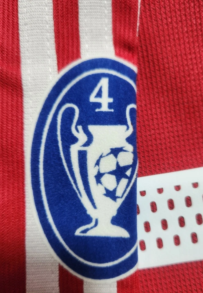 Camisa Bayern de Munique Third 2002/03 - Retrô Adidas Masculino - Vermelho